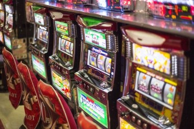 Lucky Twins live dealer table with two card hands and betting interface displayed